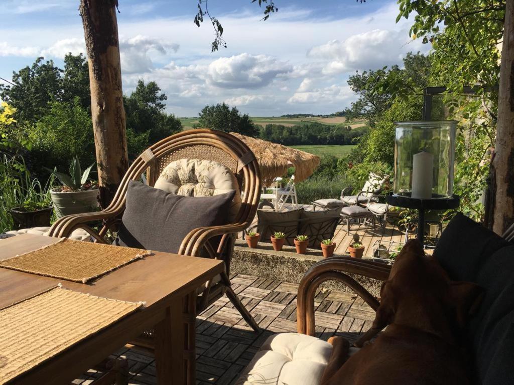 Chez Brown Bed & Breakfast Saint-Thomas-de-Conac ภายนอก รูปภาพ