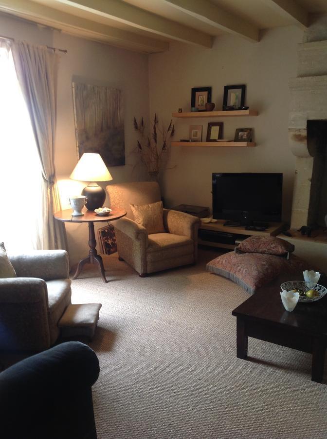 Chez Brown Bed & Breakfast Saint-Thomas-de-Conac ภายนอก รูปภาพ