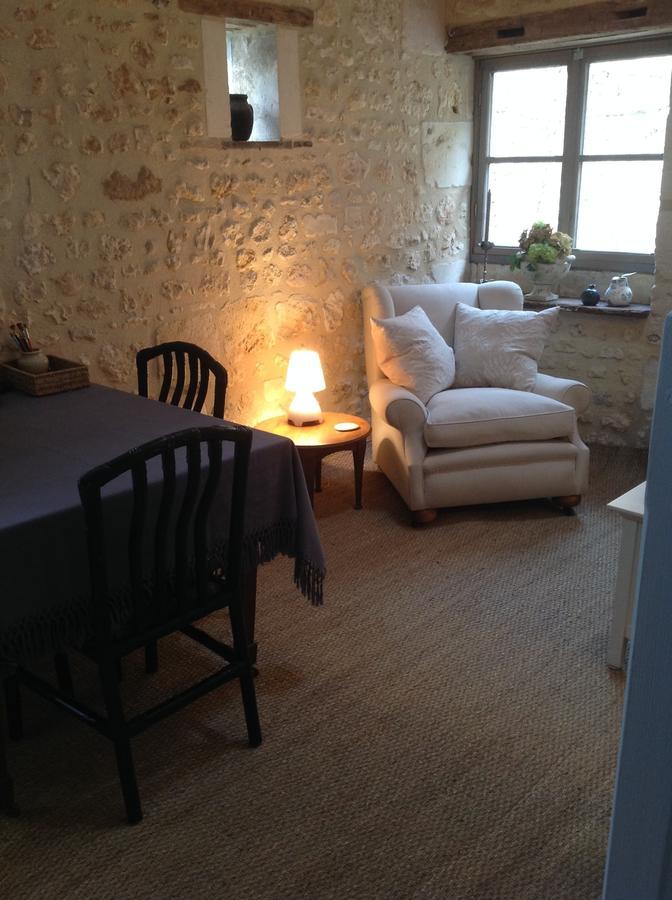 Chez Brown Bed & Breakfast Saint-Thomas-de-Conac ภายนอก รูปภาพ