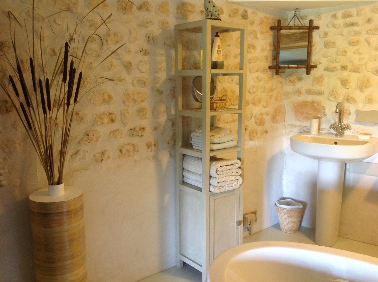 Chez Brown Bed & Breakfast Saint-Thomas-de-Conac ภายนอก รูปภาพ