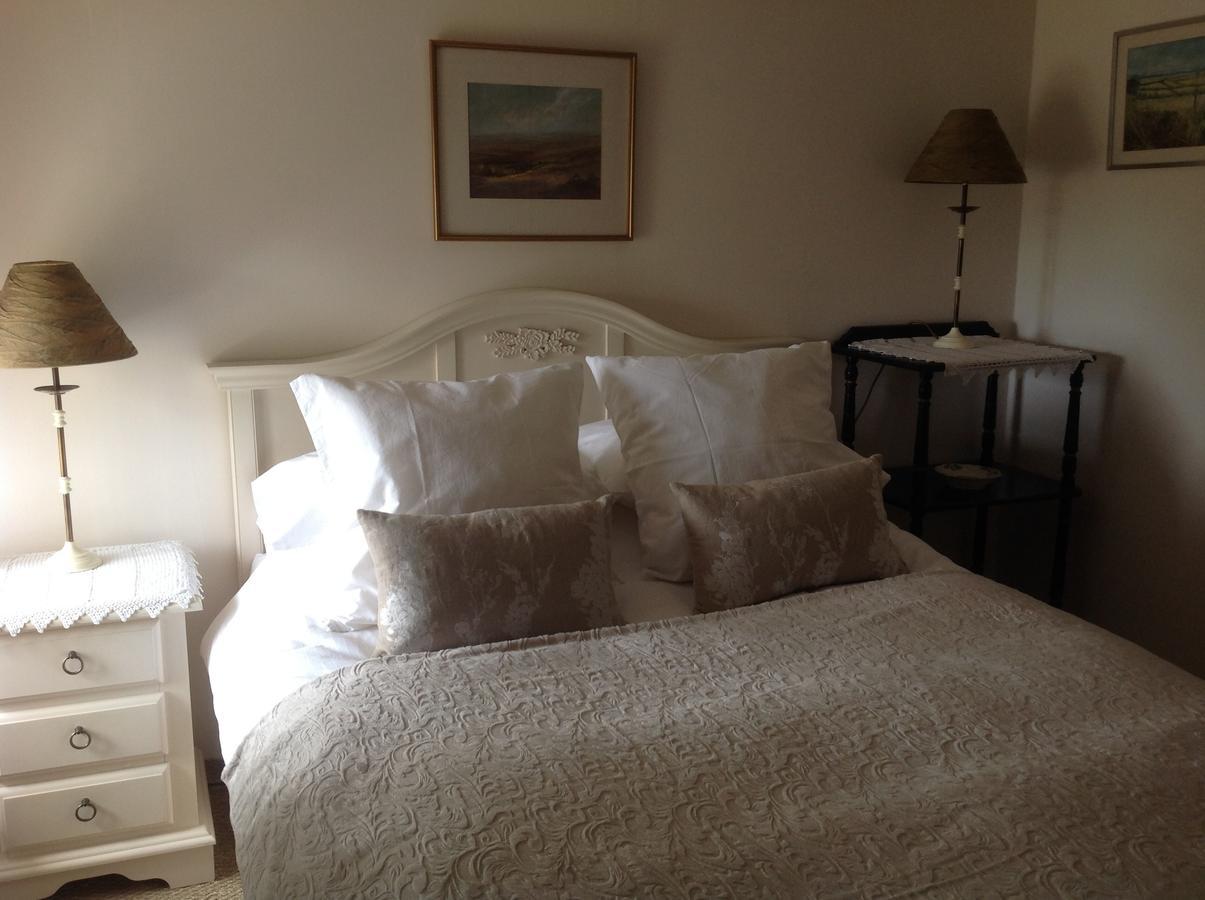 Chez Brown Bed & Breakfast Saint-Thomas-de-Conac ภายนอก รูปภาพ